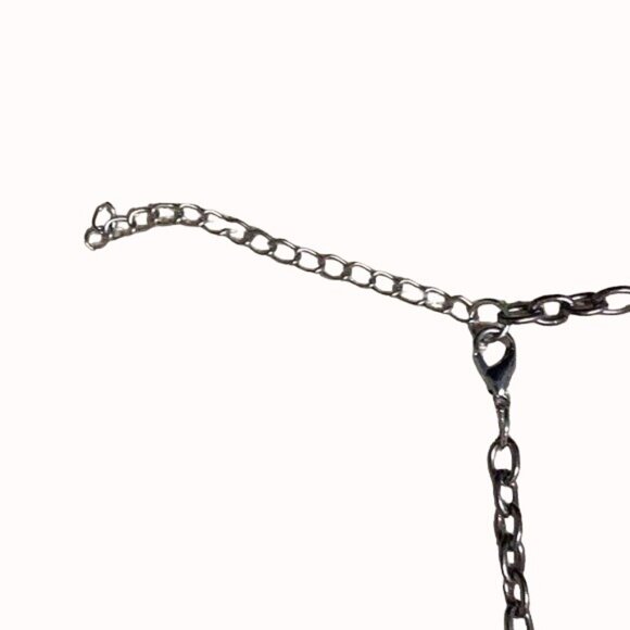 Paparazzi black Necklace w/matching Earrings &  Red &  Silver Necklace w Red ear - Picture 7 of 7